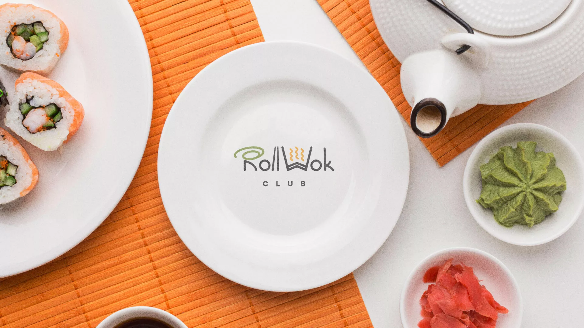 Разработка логотипа и фирменного стиля суши-бара «Roll Wok Club» в Ершове